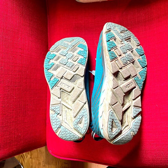 Hoka One One Clifton 5, Size 8 - Picture 3 of 6